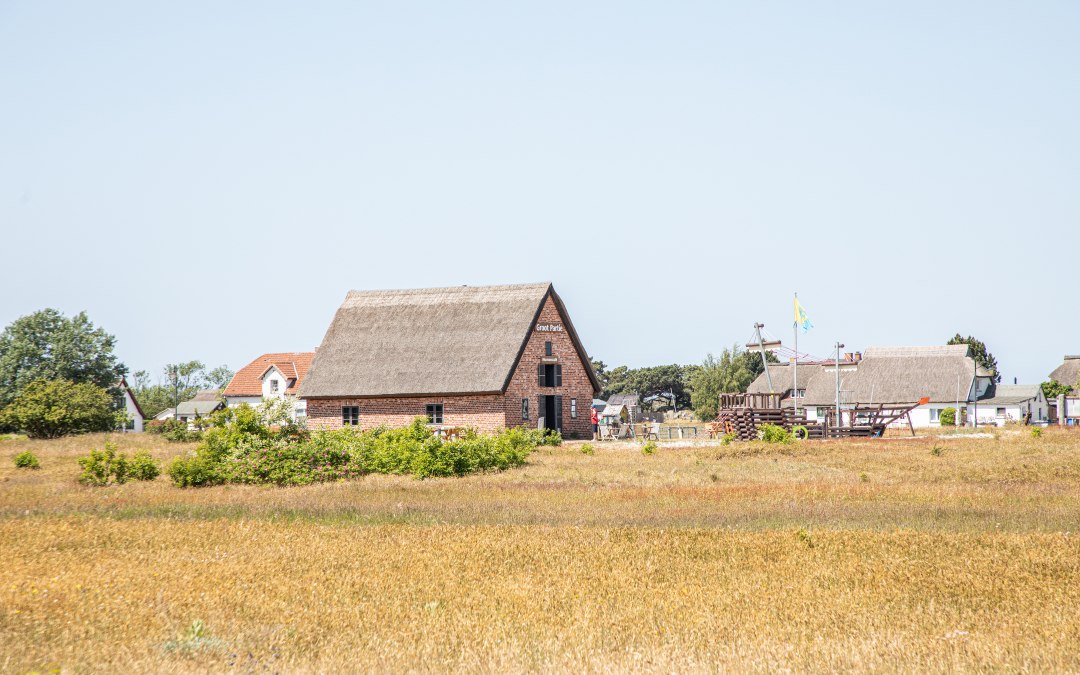 Beleef het eiland Hiddensee tijdens een dagtocht vanuit Stralsund., © Weiße Flotte GmbH
