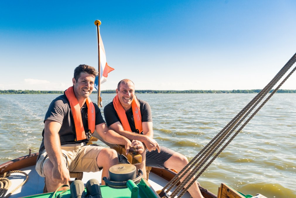 The crew of the Twee Gebroeders invites you to culinary under sail, © TMV/ Süß