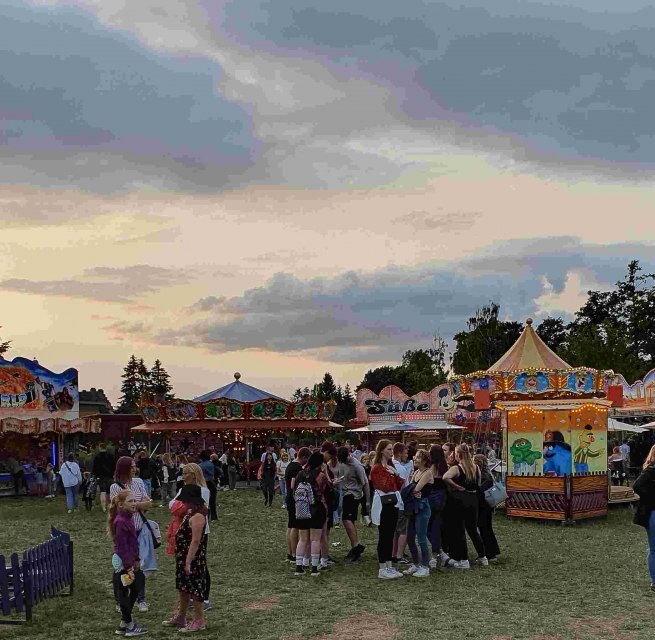 &copy; Hartwig Meyer