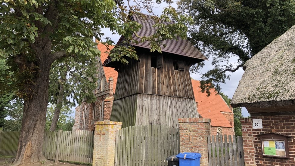 De Andreaskerk in Rappin is de protestantse parochiekerk van de parochie Neuenkirchen in het noorden van het Muttland., © Volker Barthmann