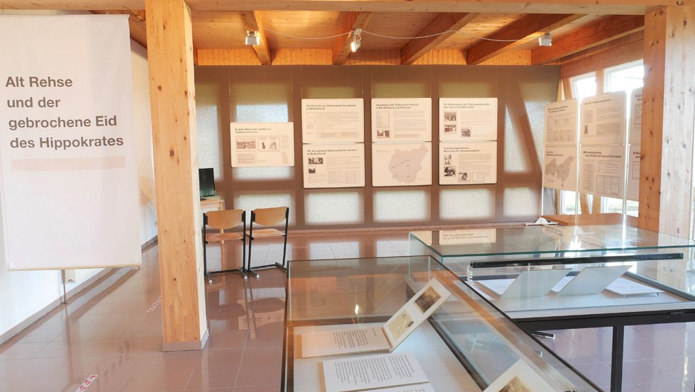 Uitzicht op de permanente tentoonstelling "Old Rehse en de verbroken eed van Hippocrates"., © EBB Alt Rehse