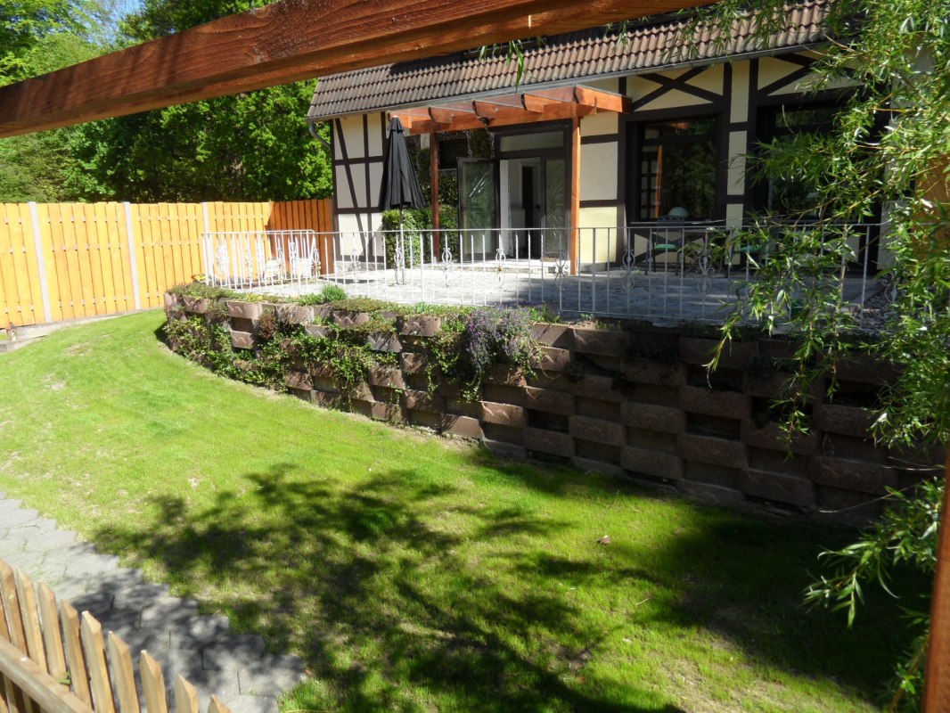 Entrance sunroom // &copy; Steffen Tepasse