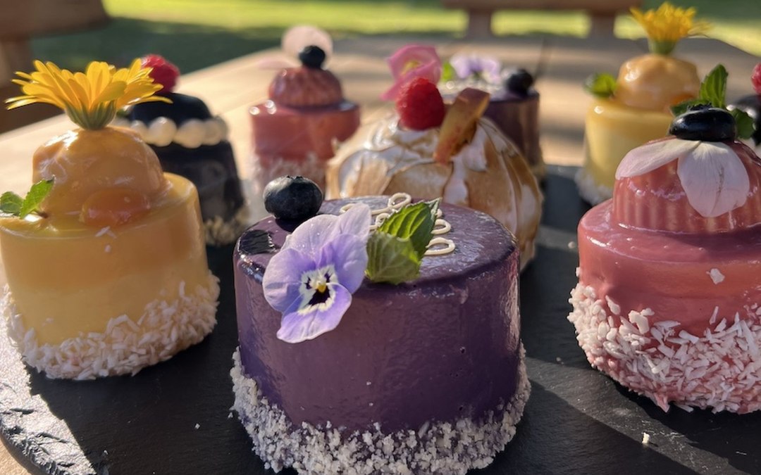 Dreamlike creations in the café of the Niendorf manor house, © Gutshaus Niendorf