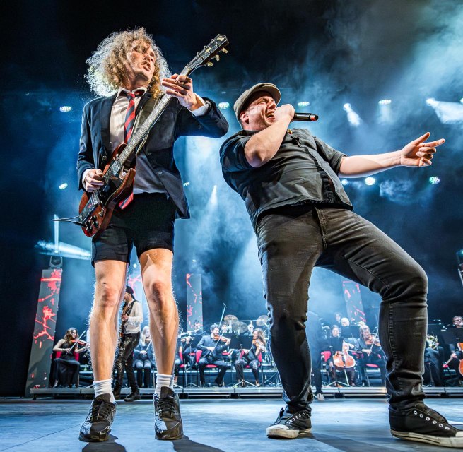 &copy; Rock Legends in Symphony