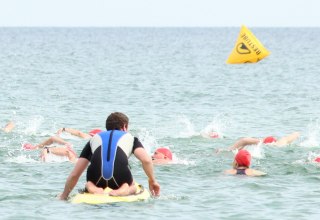 Baltic Sea swimming Prerow // &copy; Kurbetrieb Prerow
