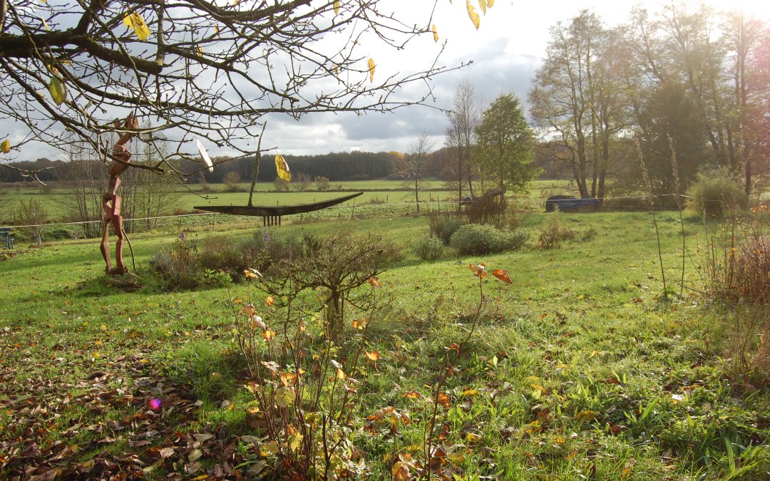 Idyllisch terrein in de beeldentuin Rhythmusreich in Müggenwalde, © Rhythmusreich / Thomas Reich