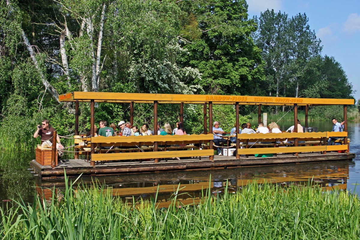 Raft trip on the Randow // &copy; Herr Fr&uuml;ndt