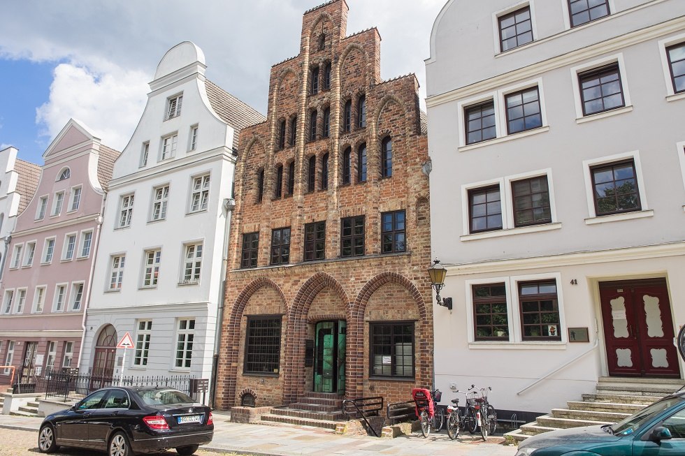Domek na drzewie przy Wokrenter Straße w Rostocku, © Frank Burger