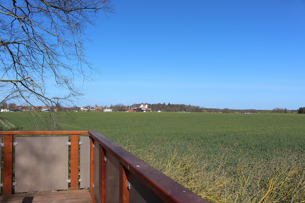 View of Fleesensee Castle / viewing platform, © Kur- und Tourismus GmbH Göhren-Lebbin View of Fleesensee Castle / viewing platform, © Kur- und Tourismus GmbH Göhren-Lebbin