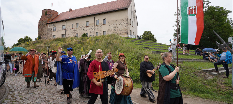 &copy; Burgverein Wesenberg e.V.