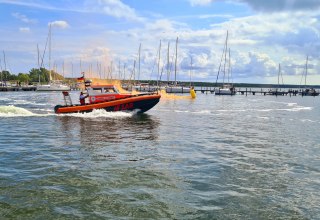 Rettungs&uuml;bung im Hafenbecken Breege // &copy; Infomationsamt Breege-Juliusruh