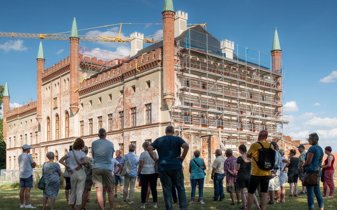 Rondleiding over de bouwplaats van Schlossgut Broock, © Jan Fischer | Schloss Broock GmbH & Co. KG
