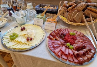Traditional Easter breakfast // &copy; Ostseem&uuml;hle