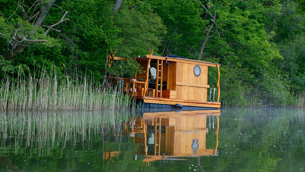 Zakotwiczenie tratwy w zatoce między Kleinzerlang i Rheinsberg, © TMV