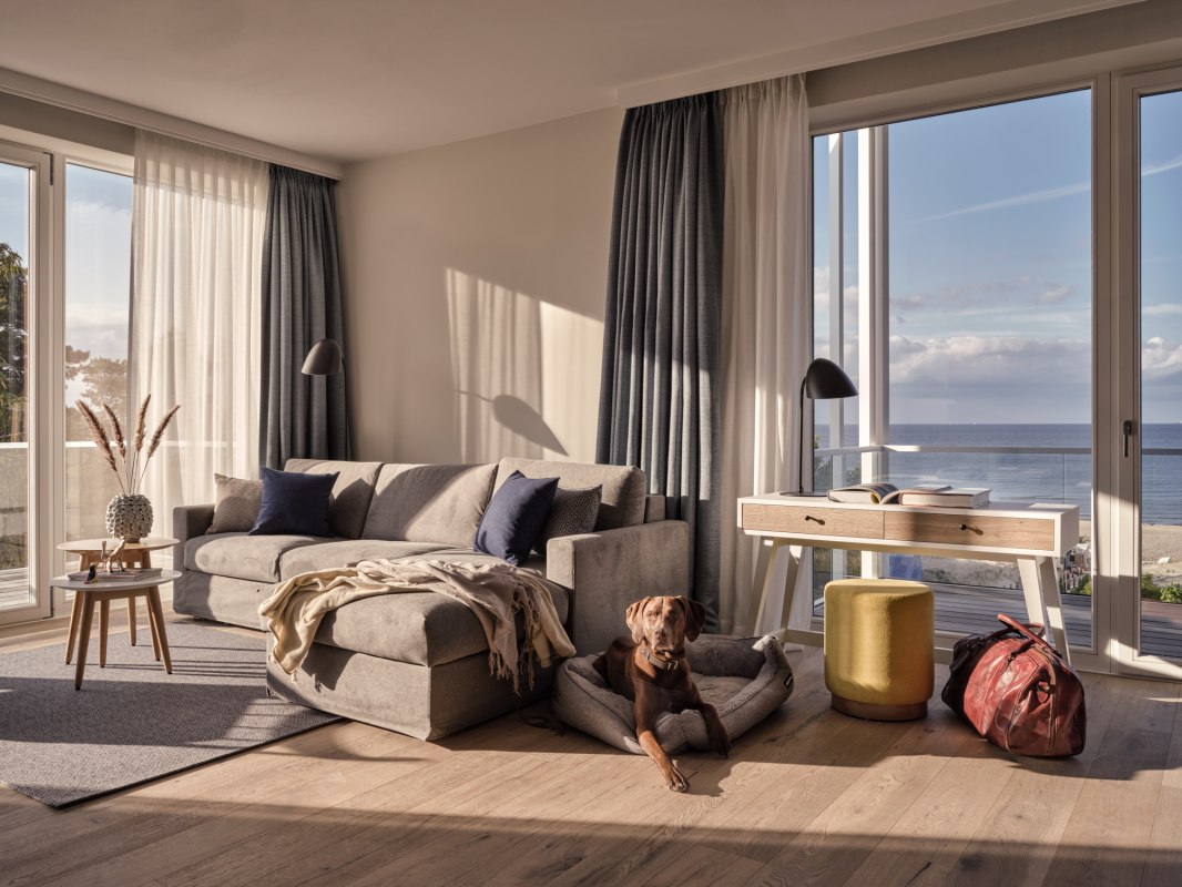 Hotel "the breeze" - living example, &copy; Steve Herud