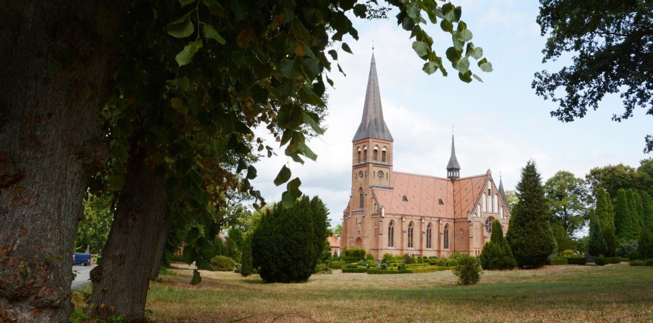 Neogotycki kościół w Picher, © Tourismusverband Mecklenburg-Schwerin Neogotycki kościół w Picher, © Tourismusverband Mecklenburg-Schwerin