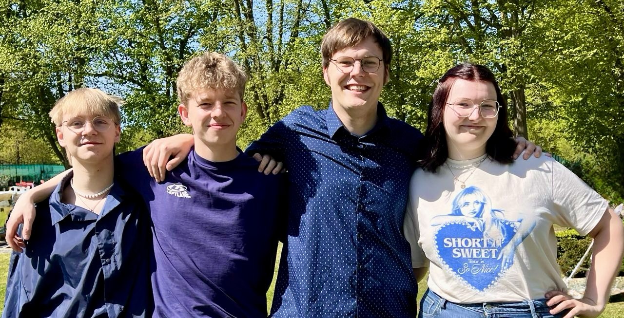 Nep Tunes, © Nep Tunes