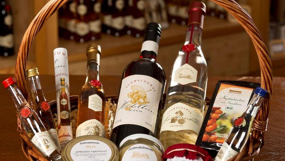 Schwechower Obstbrennerei - Gift basket, &copy; Schwechower Obstbrennerei
