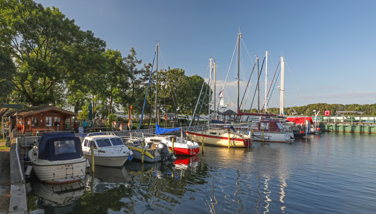 Port Kamp i miejsce odpoczynku dla pieszych turystów wodnych, © TMV/Gohlke