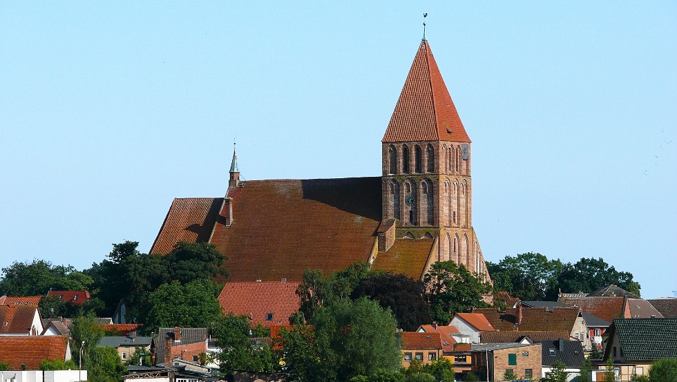 De statige Marienkirche vormt het centrum van de stad Grimmen, © Ingo Belka