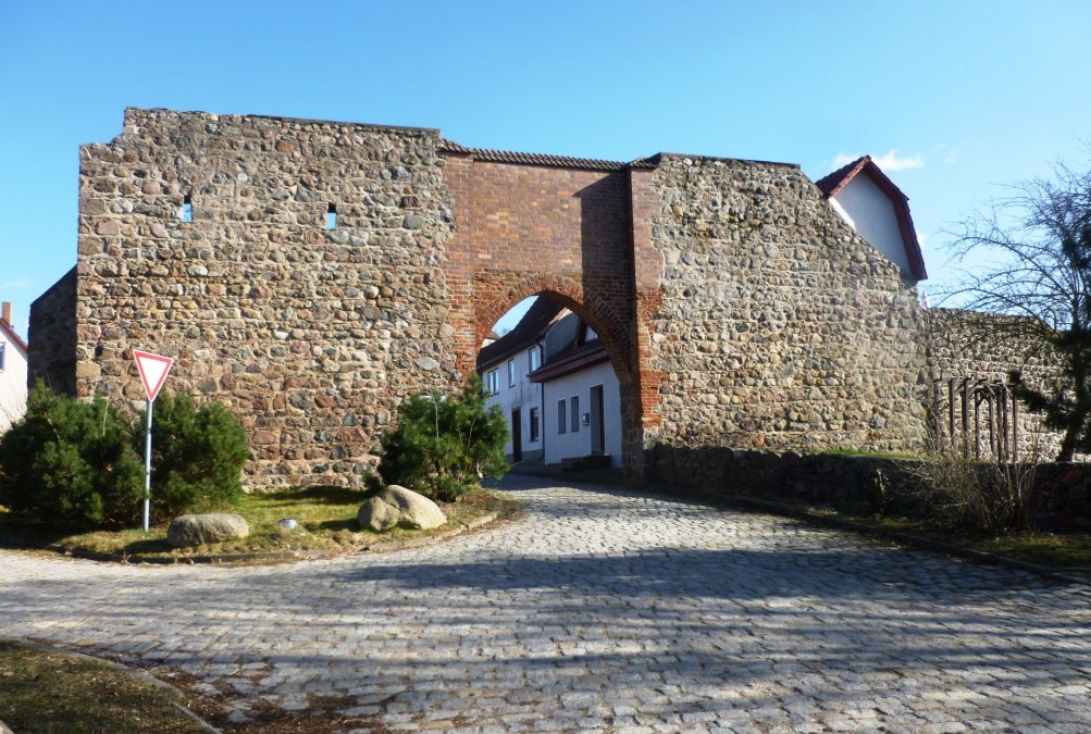 The Woldegk Gate is part of the very well preserved city wall of Fürstenwerder, © Tourismusverein Fürstenwerder