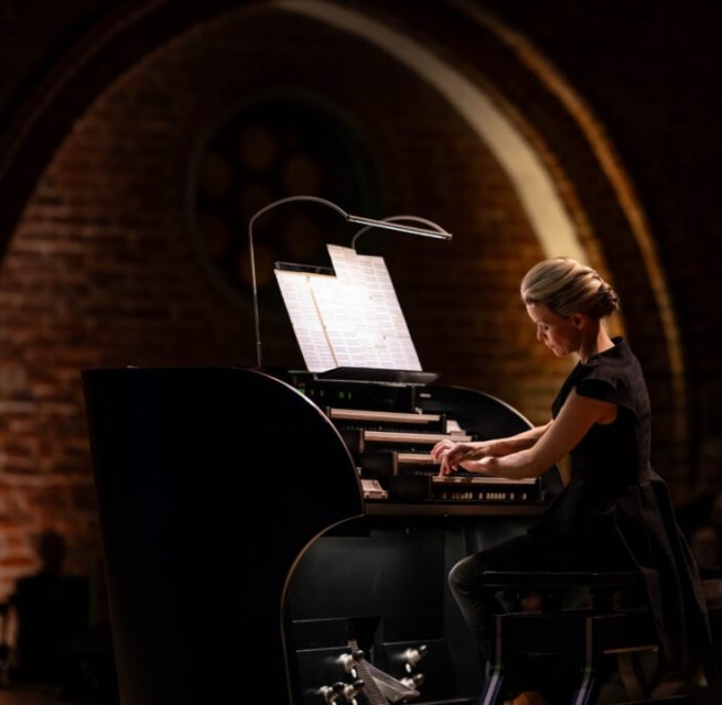 &copy; Jessica Schuck