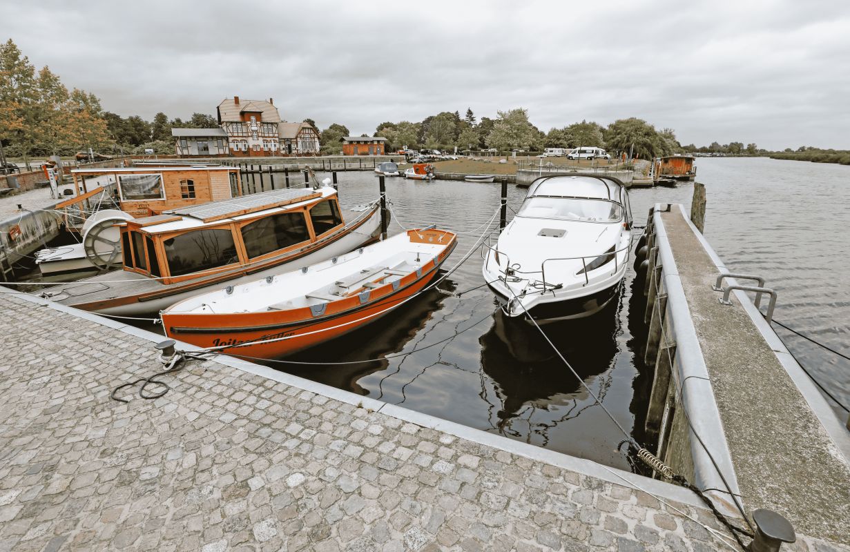 Boats at the mooring // © MV-T/Gohlke Boats at the mooring // © MV-T/Gohlke