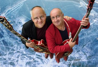 Muziekcabaret Schwarze Grütze: "Heel dun ijs", © Göran Gnaudschun