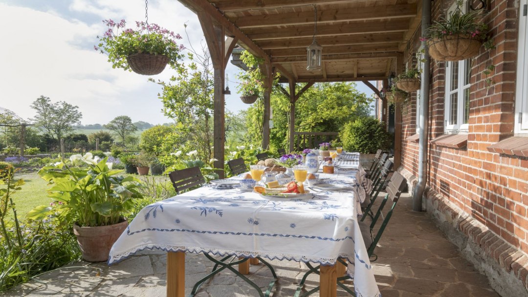 Breakfast on the terrace, © Dirk Endrulat
