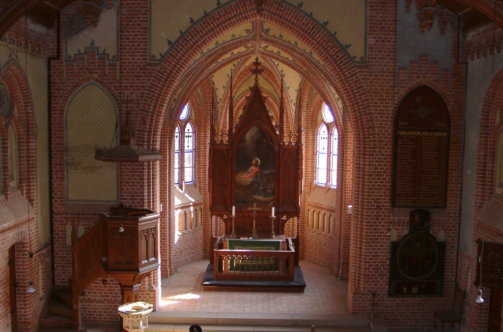 Prezbiterium kościoła wiejskiego w Sukowie, © Foto: Karl-Georg Haustein