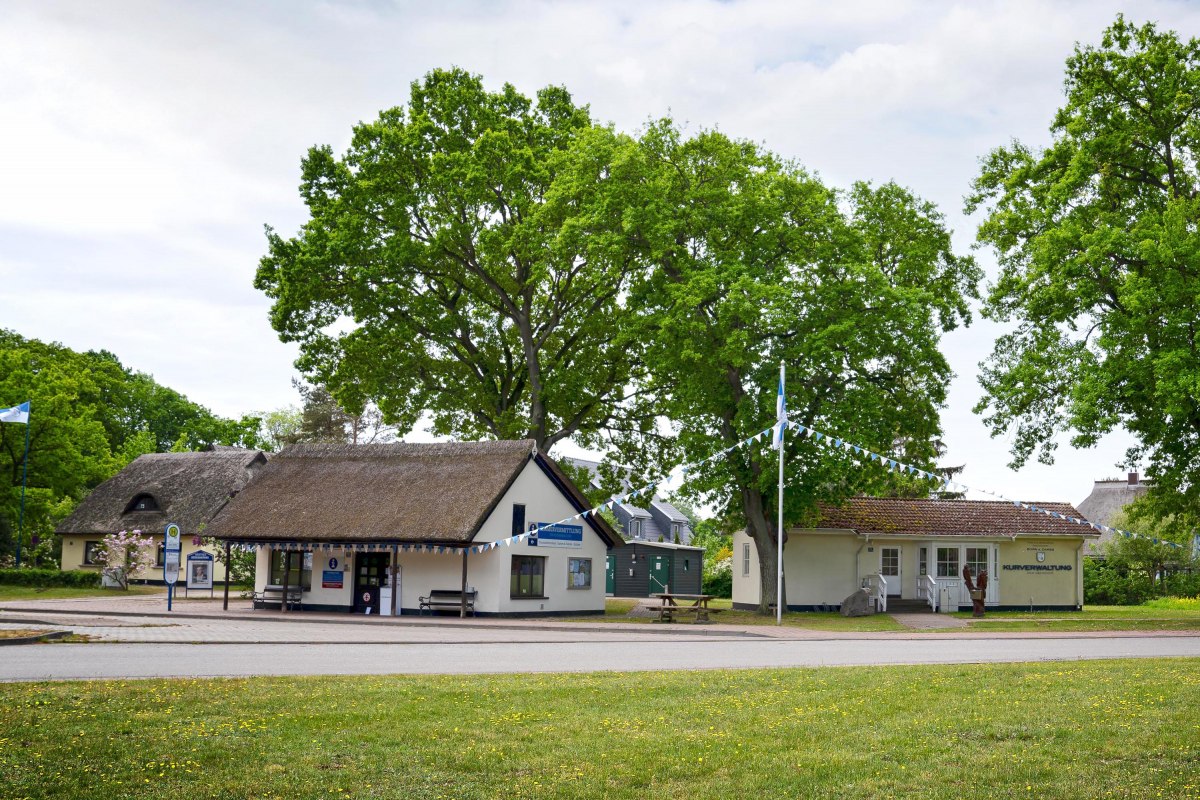 The spa administration in the recreation Born am Dar&szlig;. // &copy; Sten Britt