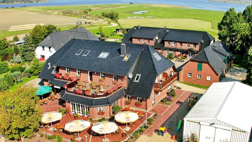 Uitzicht op de avonturenboerderij Kliewe op het Rügense eiland Ummanz, © Erlebnis-Bauernhof Kliewe/Susanne Kliewe