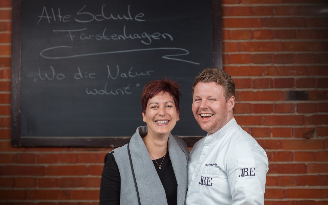 Het eigenaarsechtpaar en uw gastheren: Nicole en sterrenkok Daniel Schmidthaler, © Christian Kielmann