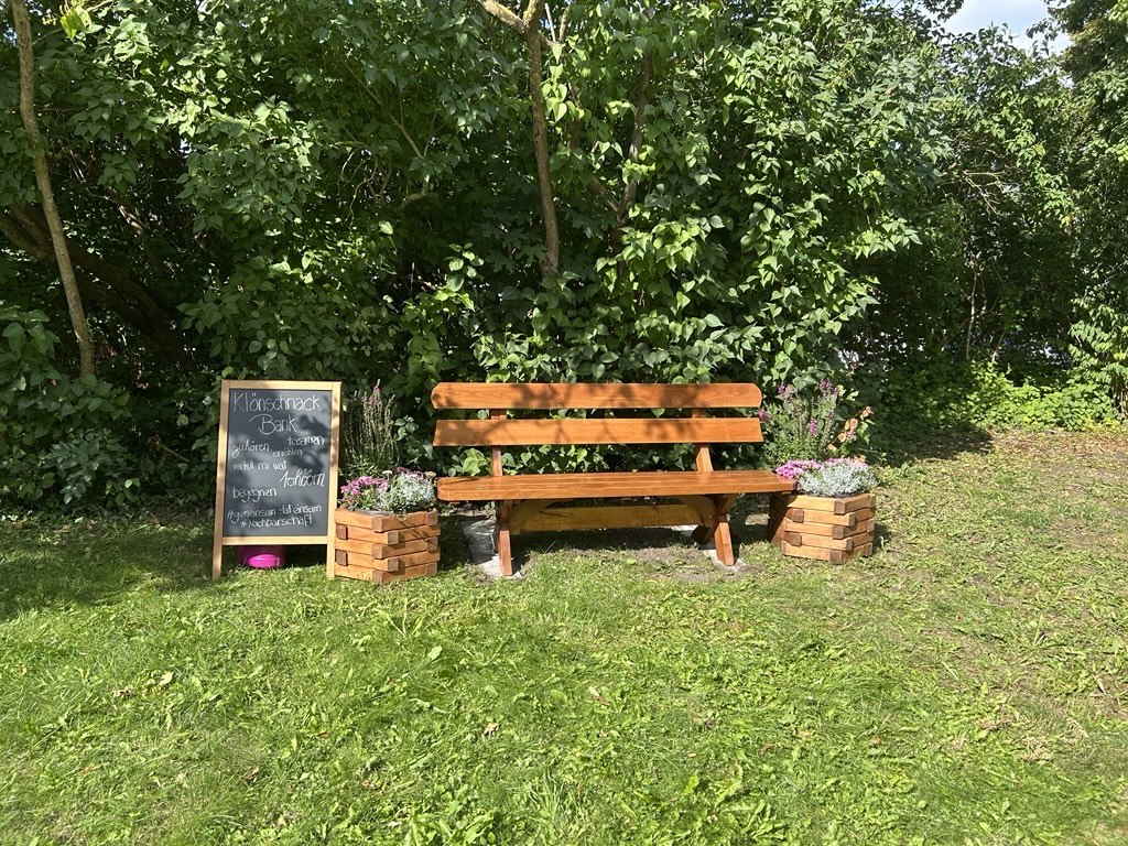 Kl&ouml;nbank // &copy; Quartiersmanagement am Ploggensee