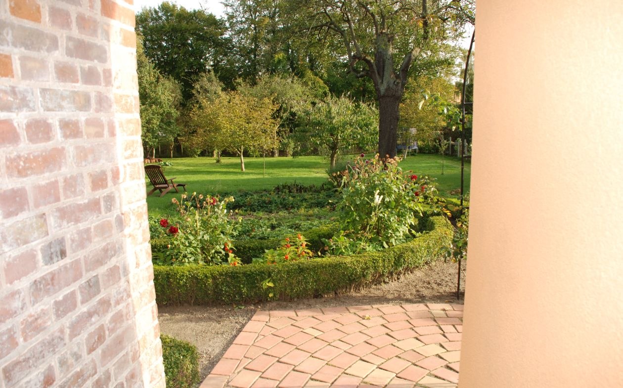 Tuin bij de toeristische boerderij Clewes Grün, © Tourismushof "Clewes Grün" Tuin bij de toeristische boerderij Clewes Grün, © Tourismushof "Clewes Grün"