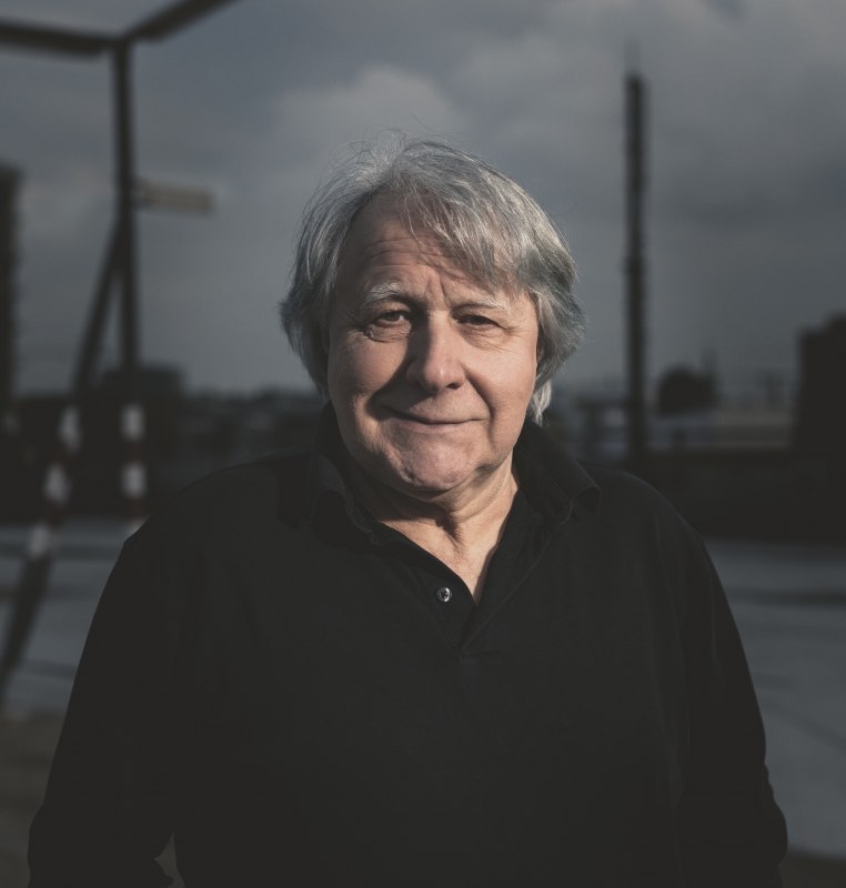 Peter Urban reads from his book "On Air" // &copy; Jan Northoff Photography
