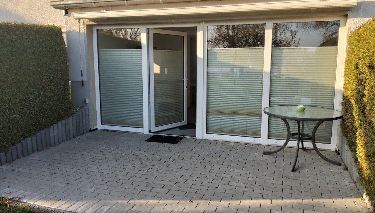 Mieszkanie nr 2 jest dostępne bez schod&oacute;w przez taras., &copy; A. Wilken