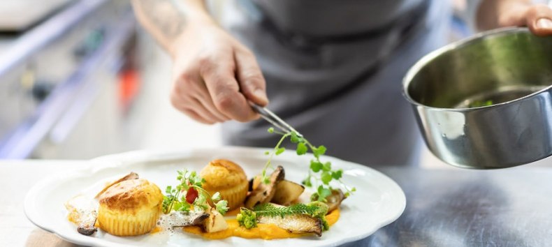 Slow food cuisine in the Morizaner restaurant in the Ludorf manor house, © Gutshaus Ludorf