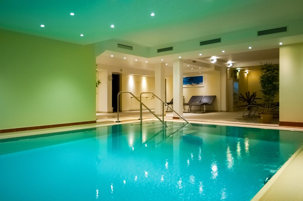 Indoor pool, &copy; Villa Ingeborg