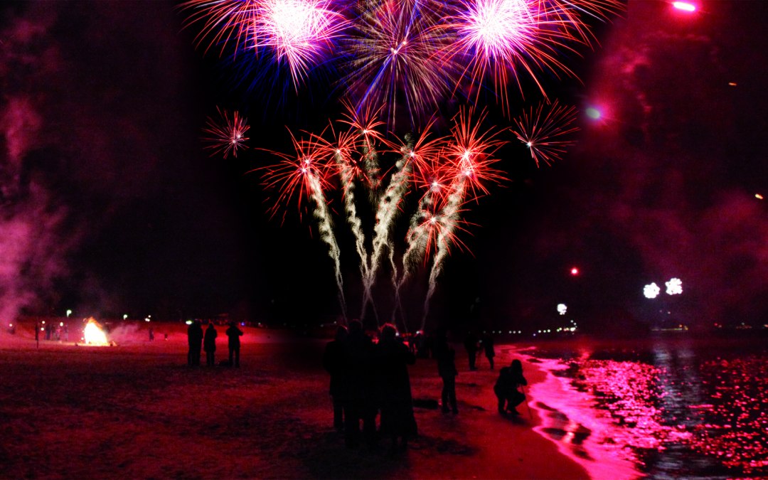 Oud en nieuw vuurwerk op Baab strand, © KV Baabe