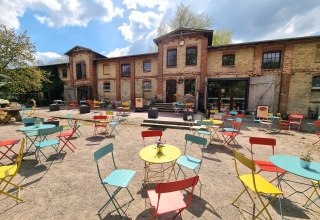 Frot view of the old horse stable driving, &copy; Olaf Dr&uuml;mmer