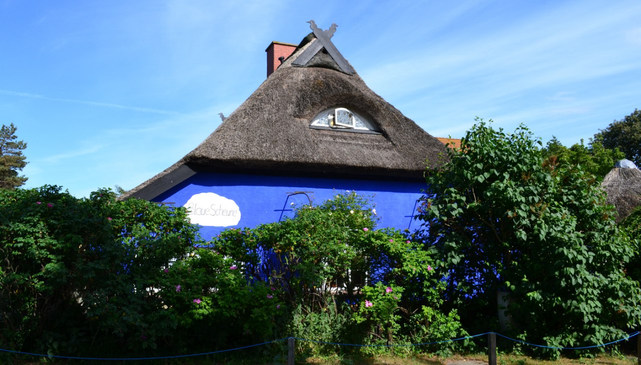 Niebieska stodoła w Vitte, &copy; Hiddenseer Hafen- und Kurbetrieb