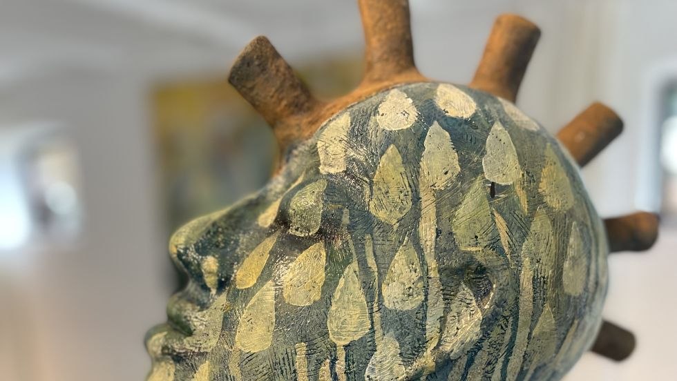 Massai, ceramics, &copy; Gerd Koppitz