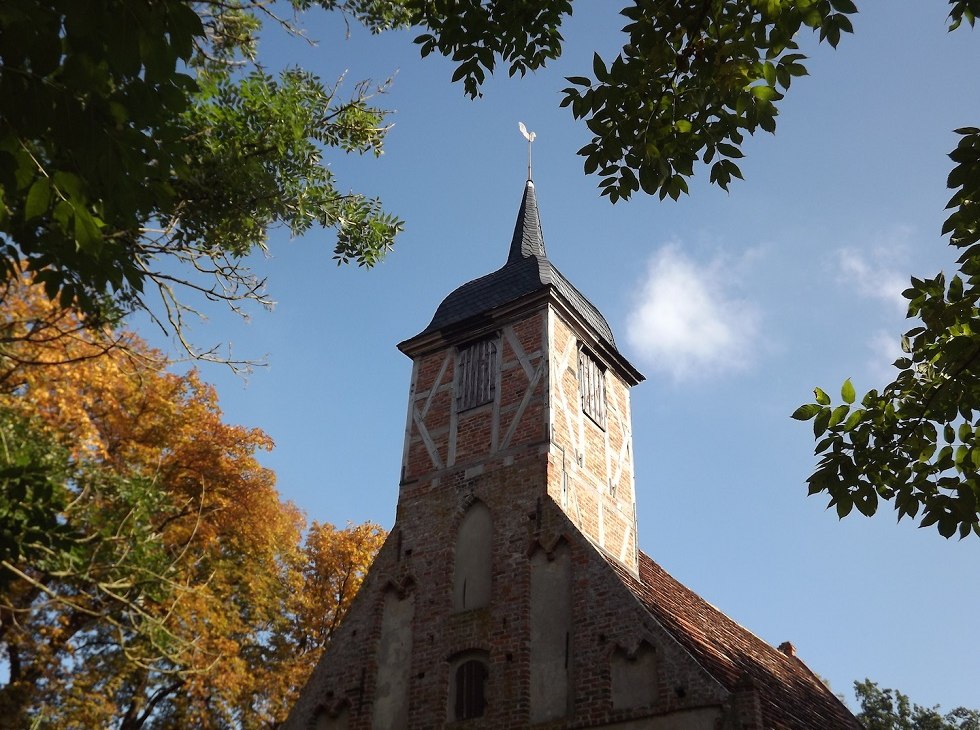 Kulturowy i przydrożny kościół w Landow nad Kubitzer Bodden., © Tourismuszentrale Rügen