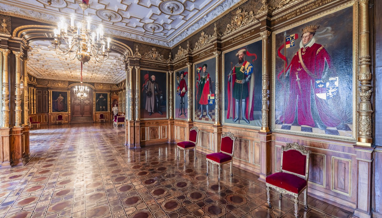 Ancestral Hall at Schwerin Castle, &copy; Timm Allrich  &copy;Staatliche Schl&ouml;sser G&auml;rten und Kunstsammlungen M-V