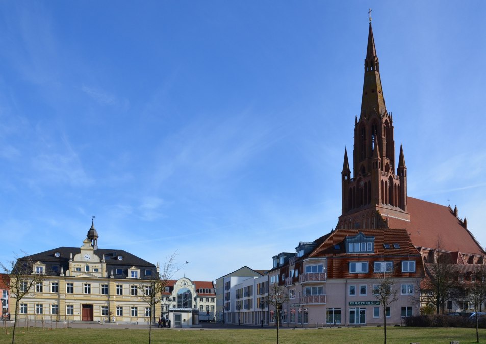 Demmin market, &copy; Hansestadt Demmin