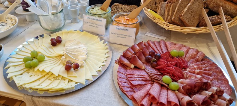 Traditional Easter breakfast // &copy; Ostseem&uuml;hle