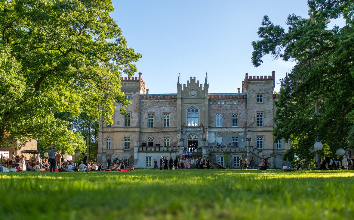 Widok posiadłości od frontu, © Herrenhaus Vogelsang / DOMUS Images Alexander Rudolph
