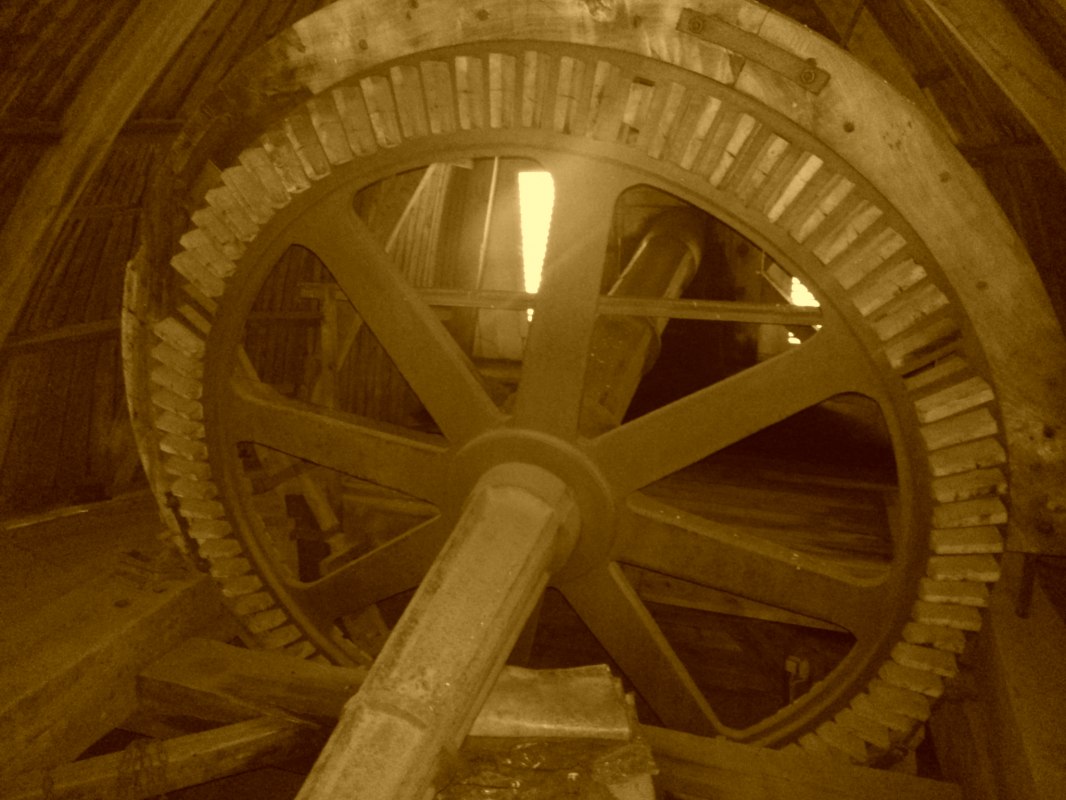 in de kap van de "intrekbare" molen, &copy; Monika Ober&uuml;ber