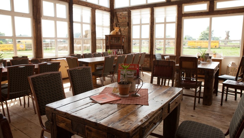 Uroczystości w stodole // &copy; TMV/Raff